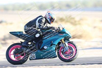 media/Dec-07-2025-CVMA (Sun) [[3e7d2de5dc]]/Race 17-Amateur Formula Middleweight/